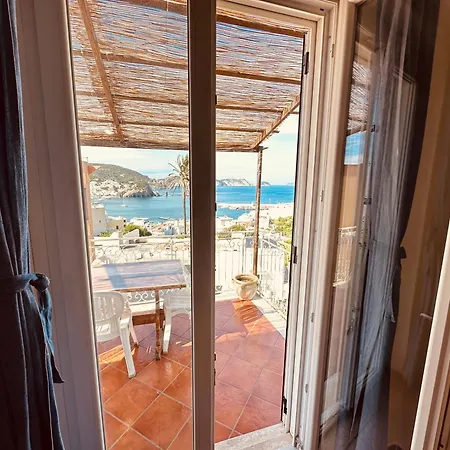 La Casa Di Feruri A * Ponza