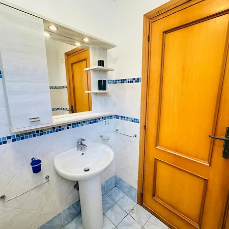 La Casa Di Feruri A Ponza